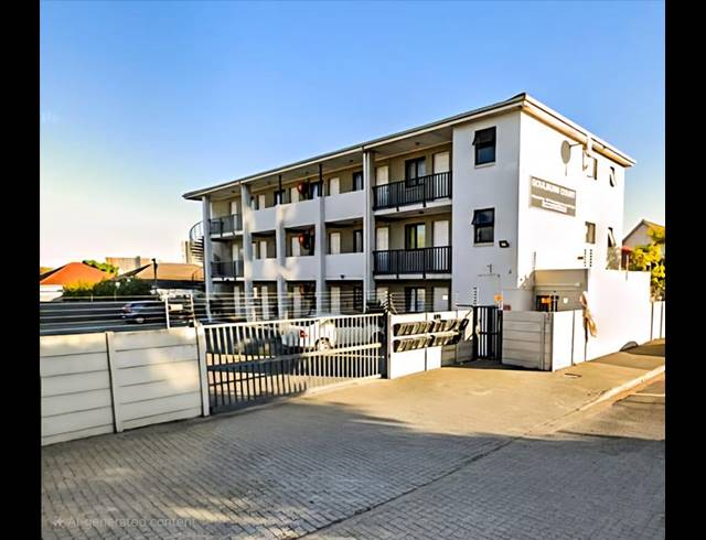 21 BEDROOM COMPLEX FOR SALE IN GOODWOOD CENTRAL